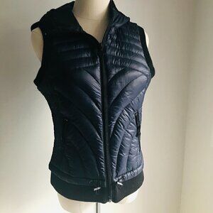 Bernardo Navy Down Hooded Puffer Vest Size PS